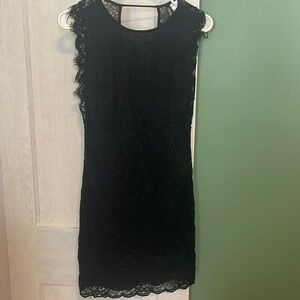 Black double lined lace mini dress / sleeveless
